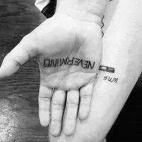 inscription-on-hand4 Тату надпись на ладони