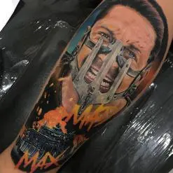 Aaron Olaguivel (Omom Tattoo)