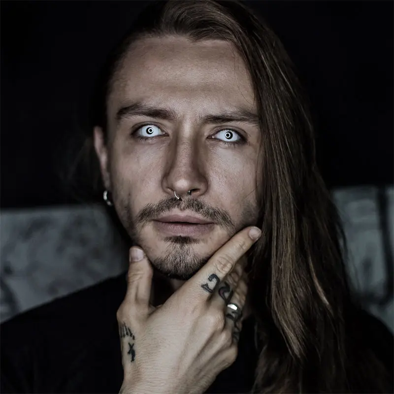 Михаил Кулешов