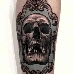 Varo Tattooer