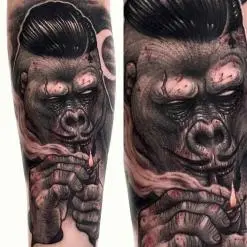 Varo Tattooer